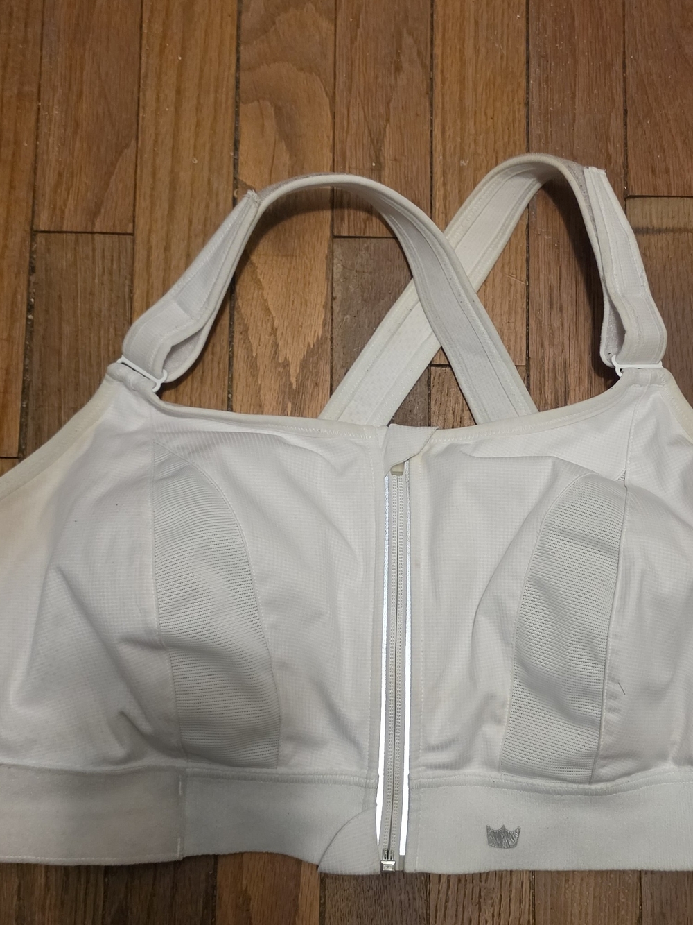 SHEFIT White High Impact Bra 4 Luxe